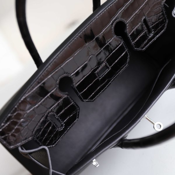 BK30 Touch Noir Shiny Niloticus And Chevre PHW - BK