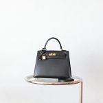 Kelly 25 Noir Box Leather GHW